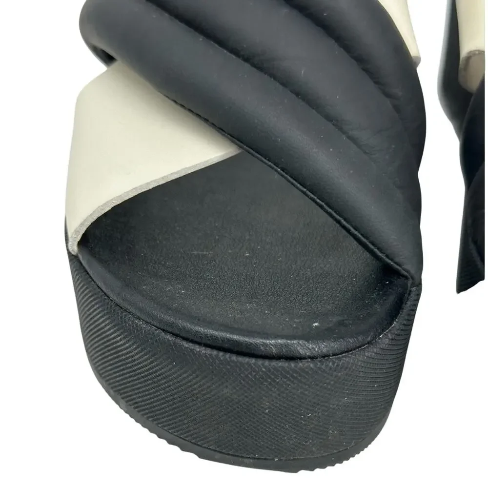 Sorel Cameron Flatform Puff Sandal Platform Slide  Black & White Leather